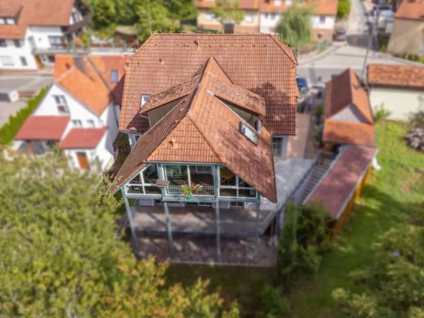 Immobilie in Diebach - Großzügige DG-Wohnung mit Loggia, EBK und Stellplatz in Schillingsfürst - Bild 4