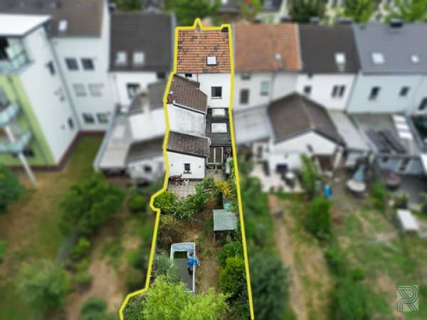 Immobilie in Würselen - Ein Zuhause mit Charakter – Charmantes Haus mit idyllischem Garten und viel Raum für Ihre Ideen - Bild 1