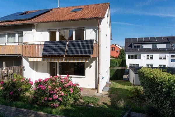 Immobilie in Benningen am Neckar - Ein Haus für Ihre Ideen – mit Garten, Garage und extra Platz unterm Dach - Bild 0