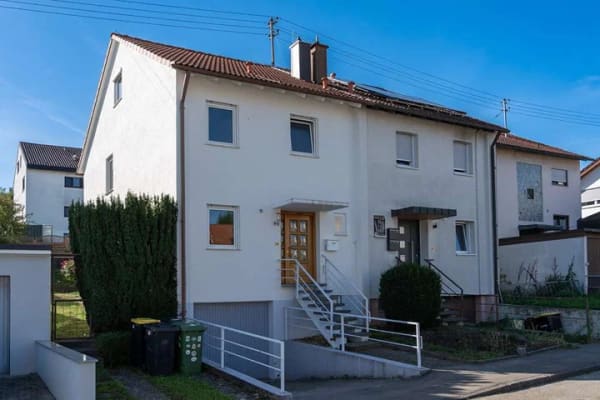 Immobilie in Benningen am Neckar - Ein Haus für Ihre Ideen – mit Garten, Garage und extra Platz unterm Dach - Bild 4