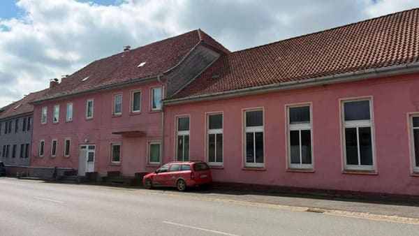 Immobilie in Bad Lauterberg - Kapitalanlage mit Potenzial: 4 Wohneinheiten, ca. 369 m² Nutzfläche & 7.388 m² Grundstück - Bild 1