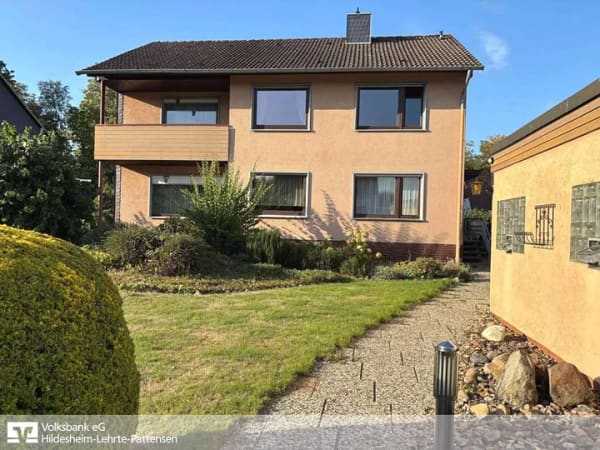 Immobilie in Elze - Ein- bis Zweifamilienhaus mit viel Platz für Ihre Ideen in Elze! - Bild 0
