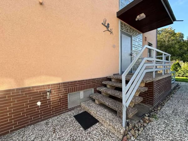 Immobilie in Elze - Ein- bis Zweifamilienhaus mit viel Platz für Ihre Ideen in Elze! - Bild 2