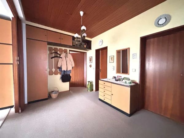Immobilie in Elze - Ein- bis Zweifamilienhaus mit viel Platz für Ihre Ideen in Elze! - Bild 4