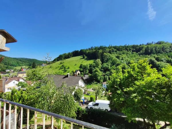 Immobilie in Wüstenrot - Wohnen & Verdienen: Großzügiges Wohnhaus mit unverbaubarer Aussicht & 2x Ferienwohnungen - Bild 1
