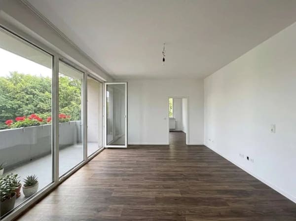 Immobilie in Sprockhövel - Einziehen oder vermieten: helle 3 Zimmer mit Balkon ins Grüne — provisionsfrei vom Eigentümer - Bild 0
