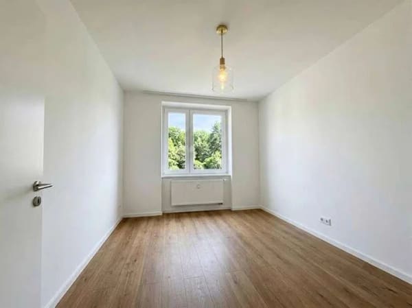 Immobilie in Sprockhövel - Einziehen oder vermieten: helle 3 Zimmer mit Balkon ins Grüne — provisionsfrei vom Eigentümer - Bild 3