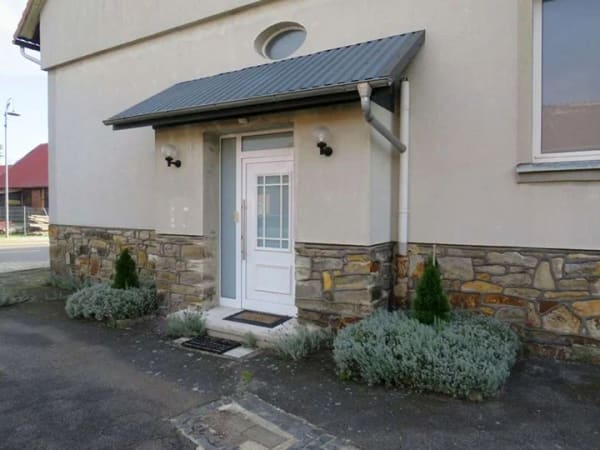 Immobilie in Bergfeld - Modernisiertes Ein- Zweifamilienhaus mit Nebengelass und vielseitigen Nutzungsmöglichkeiten - Bild 1