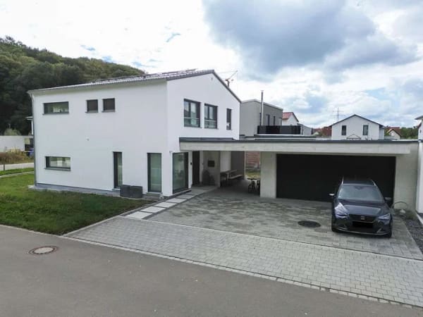 Immobilie in Affing - Modernes Energiesparhaus am Waldrand - Bild 0
