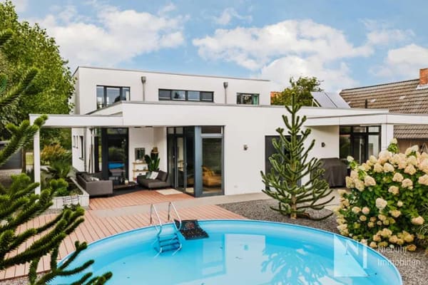 Immobilie in Brietlingen - Hochwertiges Einfamilienhaus mit großem Grundstück, Pool & vielseitigem Raumangebot - Bild 0