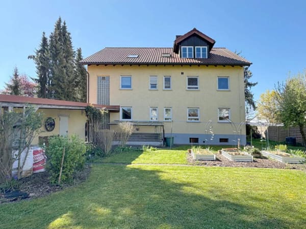 Immobilie in Hirschaid - Kein Renovierungsstau! 3-Familienhaus mit großem Garten in Hirschaid - Bild 0