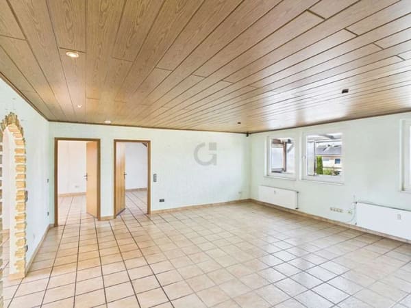 Immobilie in Nörvenich - Solide Dachgeschoßwohnung mit Terrasse in dörflicher Lage - Bild 4