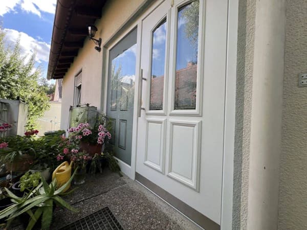 Immobilie in Wendelstein - Stadtnaher Rückzugsort im Grünen: Geräumiges Einfamilien-/Generationenhaus in Sackgassenendlage mit Garten, Apfelbaum und Gemüsegarten! - Bild 3