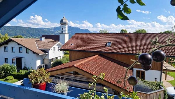 Immobilie in Immenstadt im Allgäu - Zukunftssicherer und lichtdurchfluteter Wohntraum als Ein-/Zweifamilienhaus mit Einliegerwohnung - Bild 0