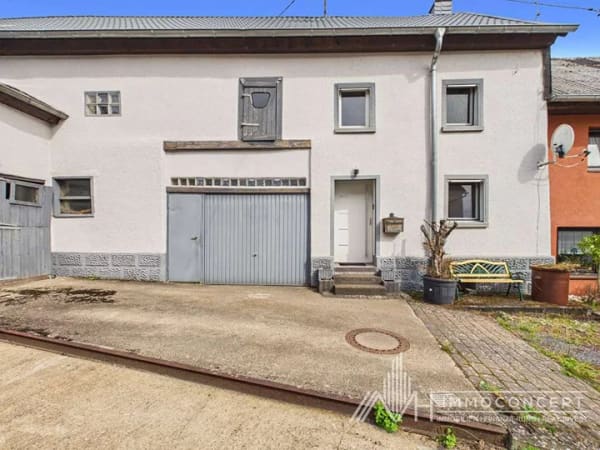 Immobilie in Niederscheidweiler - Historisches Bauernhaus in Niederscheidweiler | 1089 m² Grundstück | 382 m² Wohn- und Nutzfläche - Bild 1