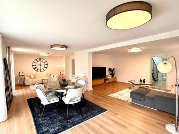 Immobilie in Merzig - Hochwertig renoviertes Bauernhaus in Merzig Ort| 5 Schlafzimmer | Terrasse & Garage - Bild 0