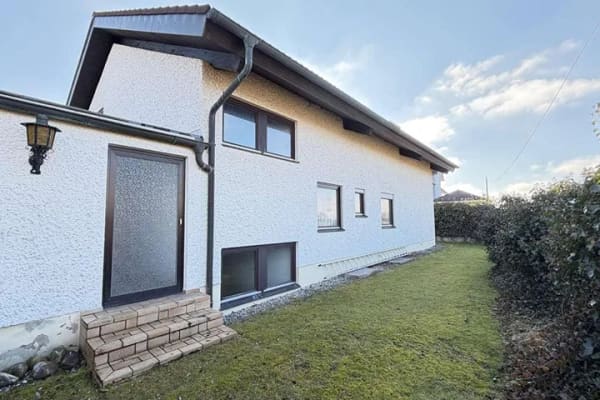 Immobilie in Altötting - Mehrgenerationenhaus oder Vermietung - Bild 1