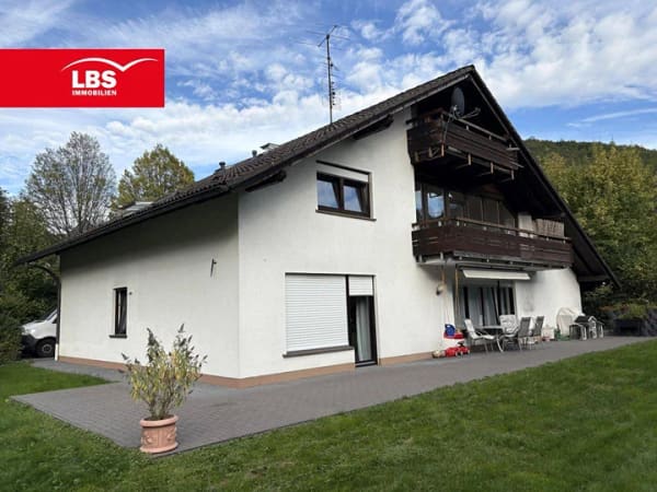Immobilie in Lennestadt - Modernisiertes Zweifamilienhaus in Bilstein zu verkaufen - Bild 0