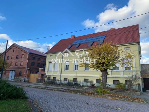 Immobilie in Nienburg (Saale) - Herrschaftliches Wohnhaus mit landwirtschaftlichen Gebäuden - Bild 2