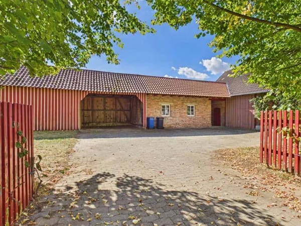 Immobilie in Königslutter am Elm - PROVISIONSFREI! Restbauernhof mit Ausbaupotenzial, Nebengebäuden & 932 m² Eigentumsgrundstück - Bild 1