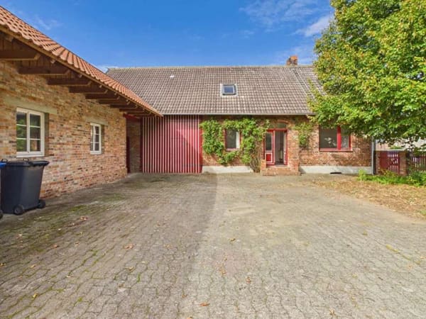 Immobilie in Königslutter am Elm - PROVISIONSFREI! Restbauernhof mit Ausbaupotenzial, Nebengebäuden & 932 m² Eigentumsgrundstück - Bild 3