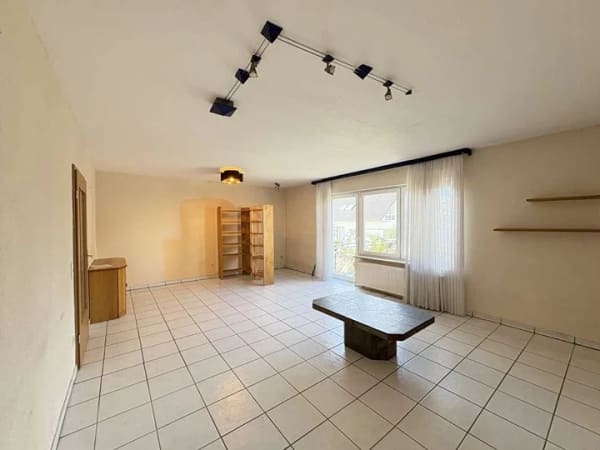 Immobilie in Sprendlingen - Top geschnittenes Einfamilienhaus mit Terrasse in ruhiger Lage von Sprendlingen - Bild 1