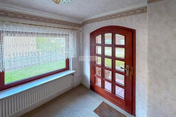 Immobilie in Wrestedt - Viel Raum auf zwei Wohnebenen: Einfamilienhaus mit 7 Zimmern, Garage und Garten - Bild 1