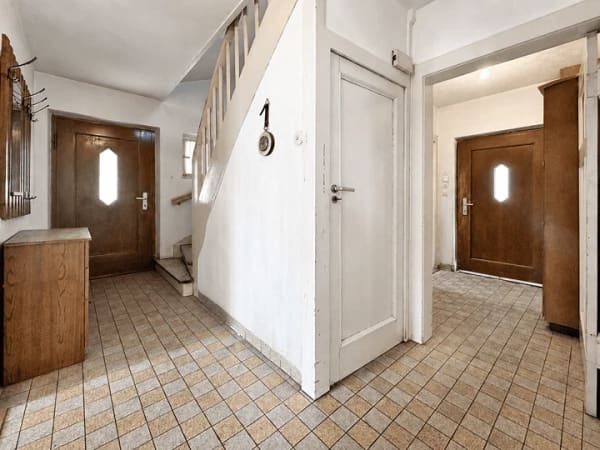 Immobilie in Ammerndorf - Wohnen und Arbeiten auf einem Grundstück - Wohnhaus mit Werkstatt und 2 Garagen - Bild 3