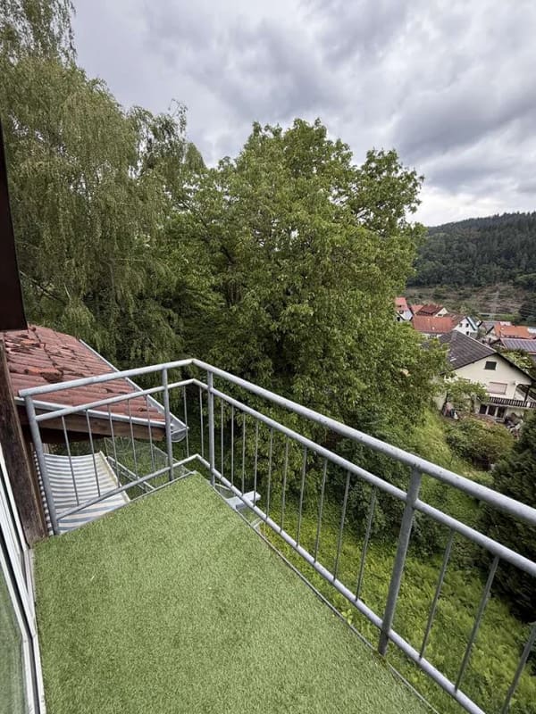 Immobilie in Weisenbach - Neuwertige 2 ZKB-DG-Wohnung mit 2 BKs, Weisenbach-Au, € 119.000,- - Bild 1