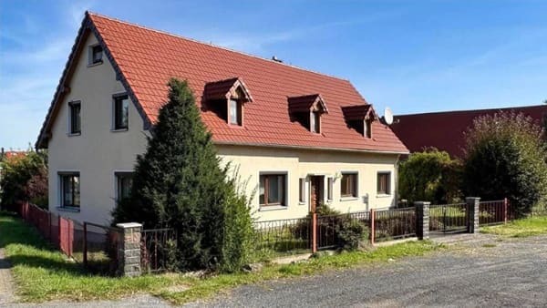 Immobilie in Ebersbach-Neugersdorf - Der Möbelwagen kann kommen - Bild 1
