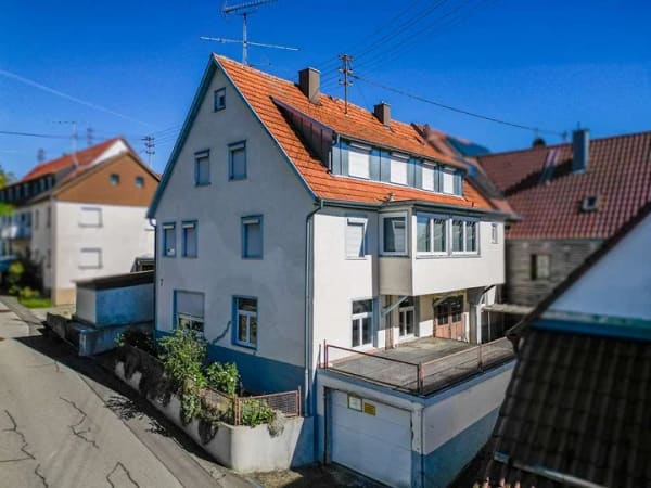 Immobilie in Pliezhausen - 151 m² Wohnfläche in Rübgarten: Viel Raum für Familien und eigene Renovierungsideen - Bild 0