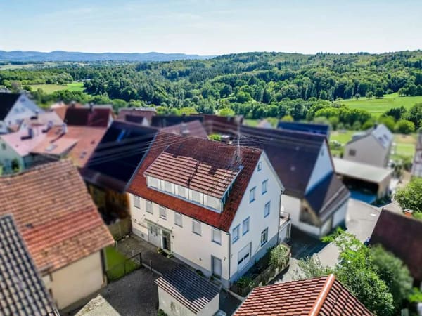 Immobilie in Pliezhausen - 151 m² Wohnfläche in Rübgarten: Viel Raum für Familien und eigene Renovierungsideen - Bild 1