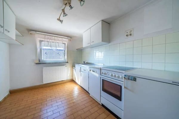 Immobilie in Pliezhausen - 151 m² Wohnfläche in Rübgarten: Viel Raum für Familien und eigene Renovierungsideen - Bild 2