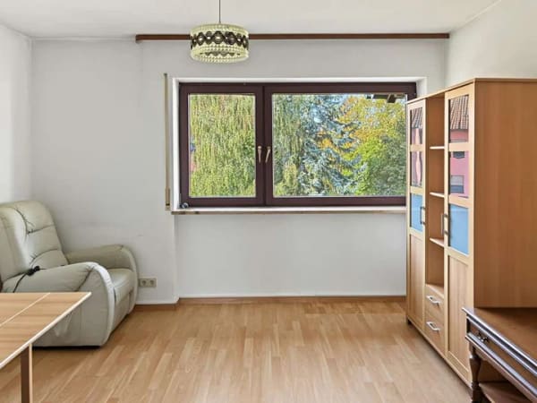 Immobilie in Kulmbach - Bezugsfreie, sonnige 3-Zimmer-Wohnung mit West-Balkon in Kulmbach und Blick auf die Kulmbacher Burg - Bild 4