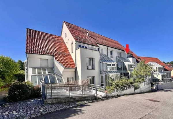 Immobilie in Ochsenhausen - 3,5-Zimmerwohnung mit TG-Stellplatz in zentraler Lage - Bild 0