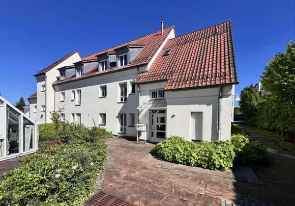Immobilie in Ochsenhausen - 3,5-Zimmerwohnung mit TG-Stellplatz in zentraler Lage - Bild 2