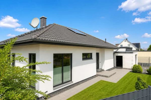 Immobilie in Kritzmow - Moderner Bungalow, ca. 125m², 4 Zimmer, Garage & Platz für die ganze Familie im beliebten Kritzmow! - Bild 2