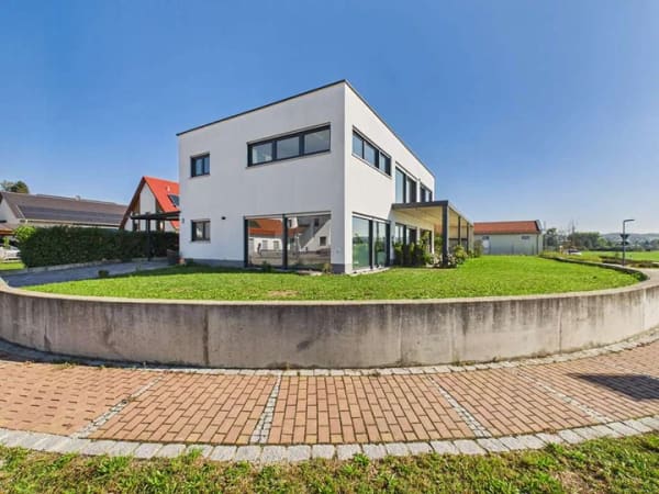 Immobilie in Neufahrn in Niederbayern - Ein Zuhause der Extraklasse – neuwertiges Einfamilienhaus mit hochwertiger Ausstattung! - Bild 2