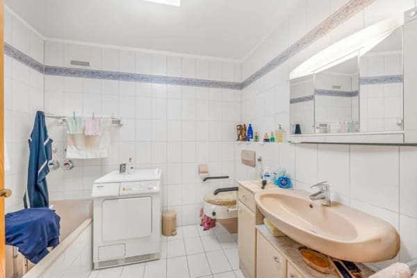 Immobilie in Sauerlach - Kapitalanlage! 2-Zimmer-Erdgeschosswohnung mit Terrasse und eigenem Garten - Bild 4