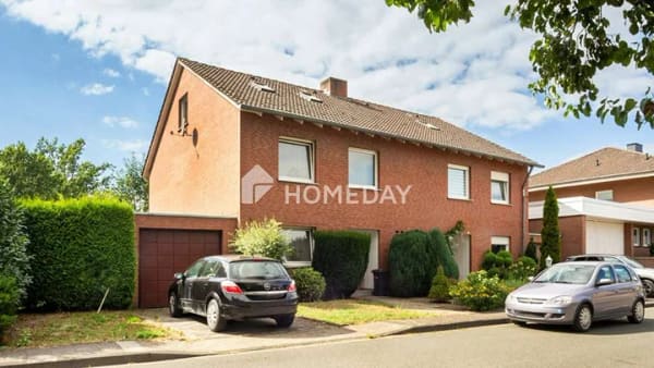 Immobilie in Ennigerloh - Charmante Doppelhaushälfte mit Garten, Terrasse, Balkon, Erbbaurecht und Garage in Ennigerloh - Bild 0
