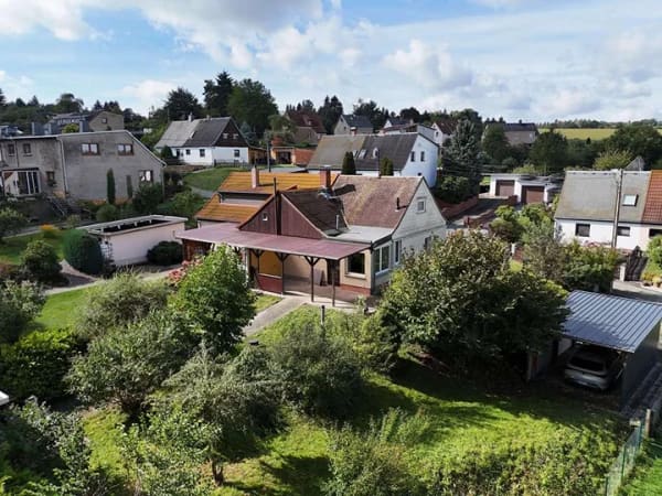 Immobilie in Netzschkau - Barrierearm! Doppelhaushälfte mit Garten & Carport in Netzschkau - Bild 1