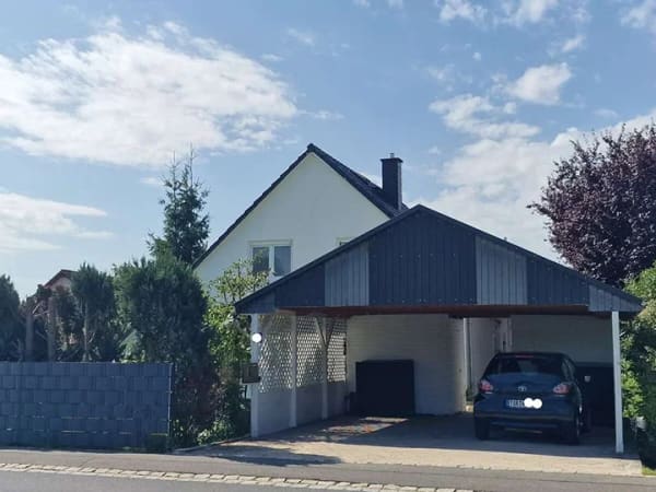 Immobilie in Kemnath - Haus mit Wintergarten  
Grüne Randlage 
+ Küchenterrasse verglast +
Hoher Wohnwert - Große Räume - Bild 3
