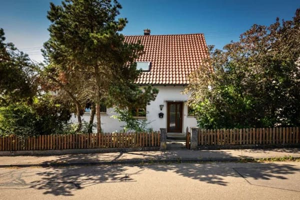 Immobilie in Dornstadt - Einfamilienhaus mit Garage, sehr schöne Lage direkt in Dornstadt, sofort frei, keine Käuferprovision - Bild 1