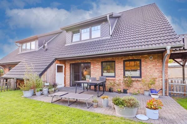Immobilie in Mildstedt - Junge Immobilie mit Zukunft: Mehrfamilienhaus mit 4 Wohneinheiten und innovativer Heiztechnik! - Bild 1