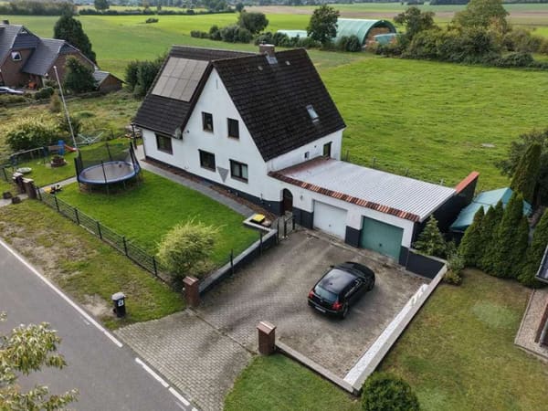 Immobilie in Schretstaken - Viel Platz für die ganze Familie - Einfamilienhaus mit Doppelgarage vor den Toren Hamburgs - Bild 0