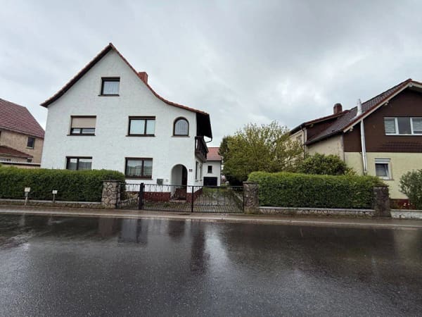 Immobilie in Bad Salzungen - Wohnhaus mit Nebengebäude und großzügigem Grundstück - Bild 0