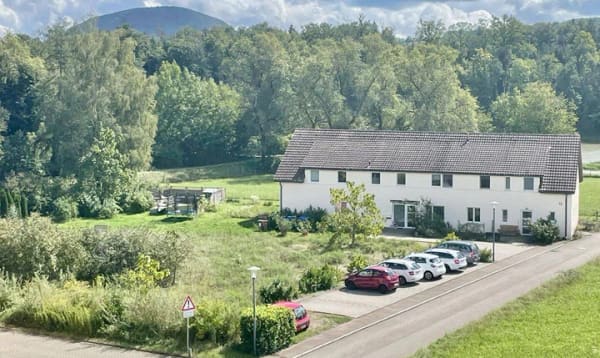 Immobilie in Murg - Mehrfamilienhaus auf großem Grundstück am Rhein- attraktive Kapitalanlage mit Entwicklungspotenzial - Bild 1