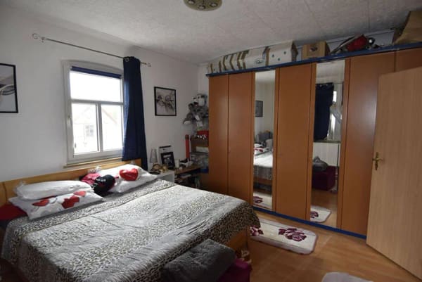 Immobilie in Sugenheim - Geräumige Familienwohnung in Sugenheim mit viel Potenzial - Bild 2