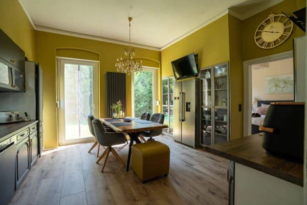 Immobilie in Marlow - Großzügiges ländliches Anwesen mit ca. 2.450 m² Grdst., Einliegerwhg., Nebengebäuden, Ausbaureserve und Ostseenähe! - Bild 4