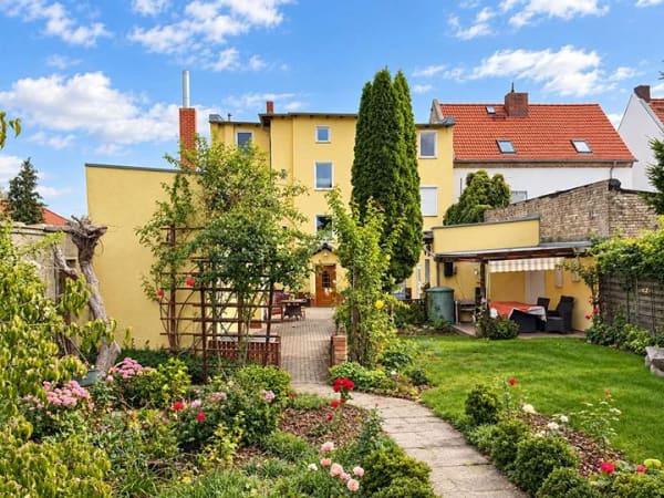 Immobilie in Halle (Saale) - Drei Wohnungen, ein Zuhause – vielseitiges Mehrgenerationenhaus mit großem Garten - Bild 3